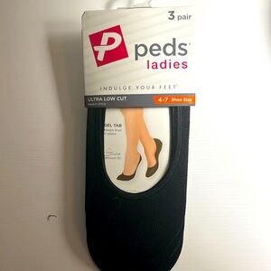 NWT Peds Ladies liner socks
